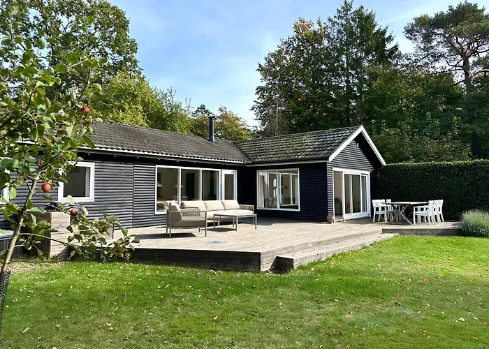 Rageleje - Cozy, Bright Summerhouse Near The And Beautiful Heatherhill * Vejby